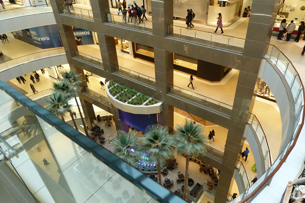 1024px-Mall_de_Costanera_Center