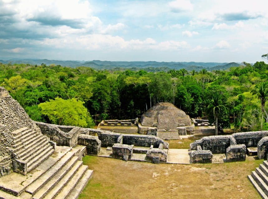 Caracol Maya 1