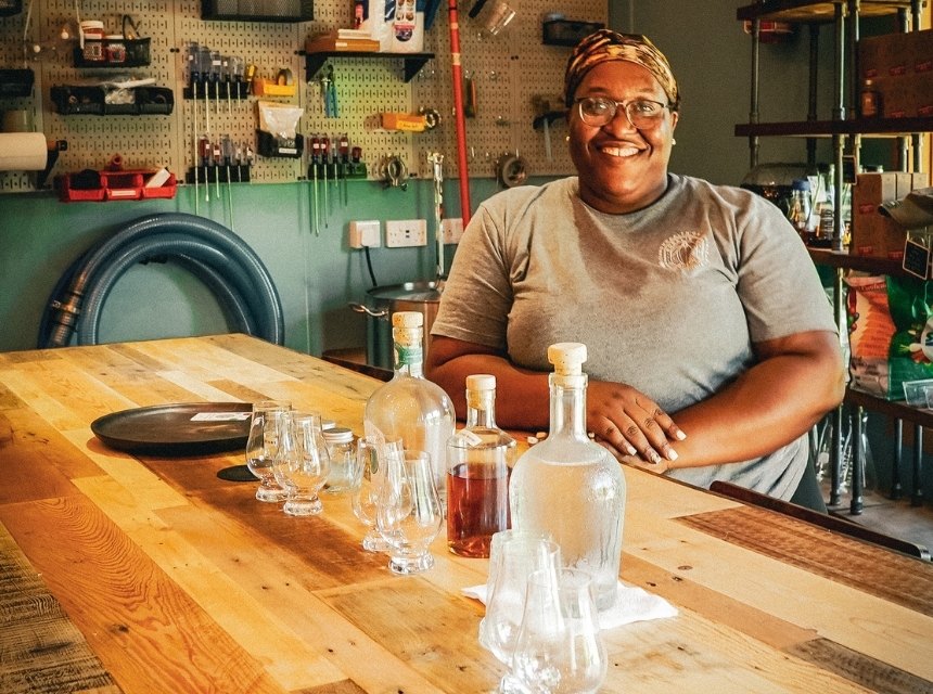 Die 20 besten Dominica Sehenswürdigkeiten: Dein ultimativer Guide für die Naturinsel 11 Dominica - Rumtasting